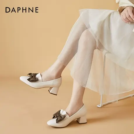 达芙妮白色中跟单鞋女秋冬2021年新款粗跟高跟鞋方头蝴蝶结奶奶鞋图片